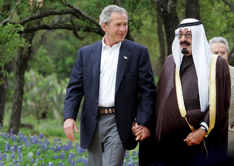 bush-king-abdulah-of-saudi-arabia-holding-hands.jpg