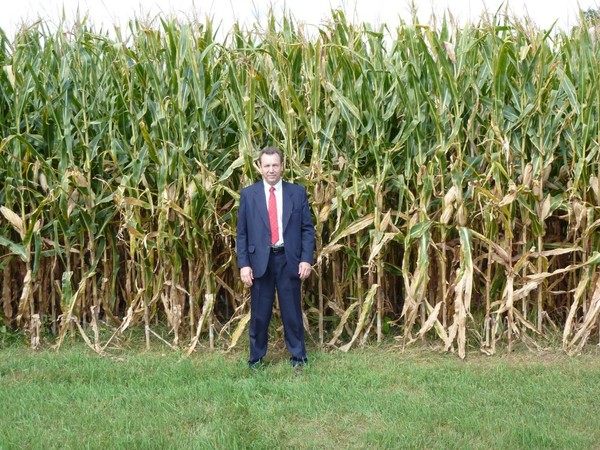 Resized_Bill_in_the_tall_Iowa_corn.JPG