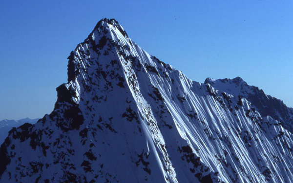 2447snowy_mountain.jpg