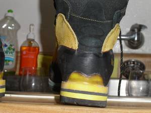 3913boots_002-med.jpg