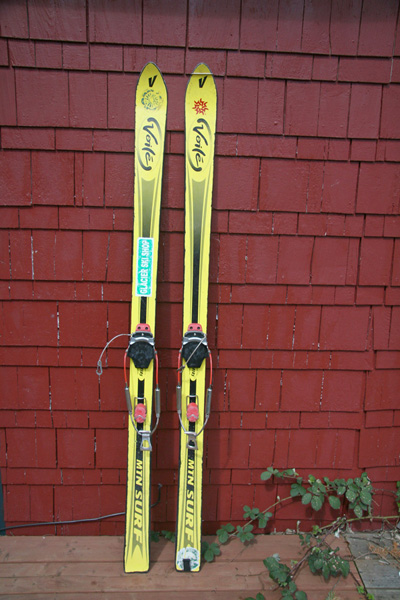 skis1.jpg