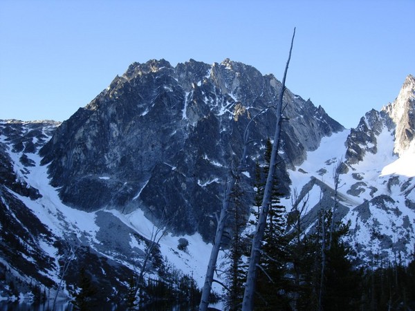 Colchuck_and_Dragontail_-_June_2008002.JPG