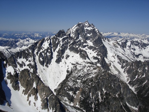 Colchuck_and_Dragontail_-_June_2008013.JPG